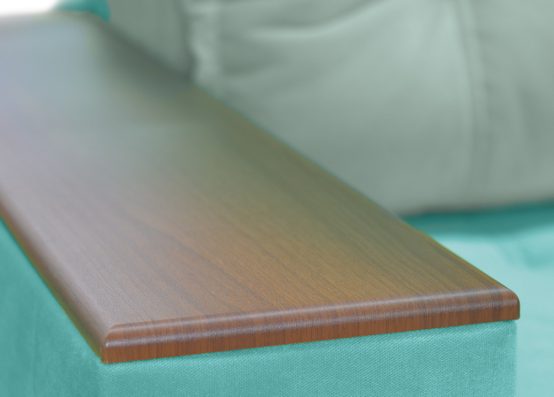 Кутовий диван ТОКІО має ніші для зберігання вбудовані в підлокітники, колір накладок ДСП можна обрати відповідно до кольору тканини